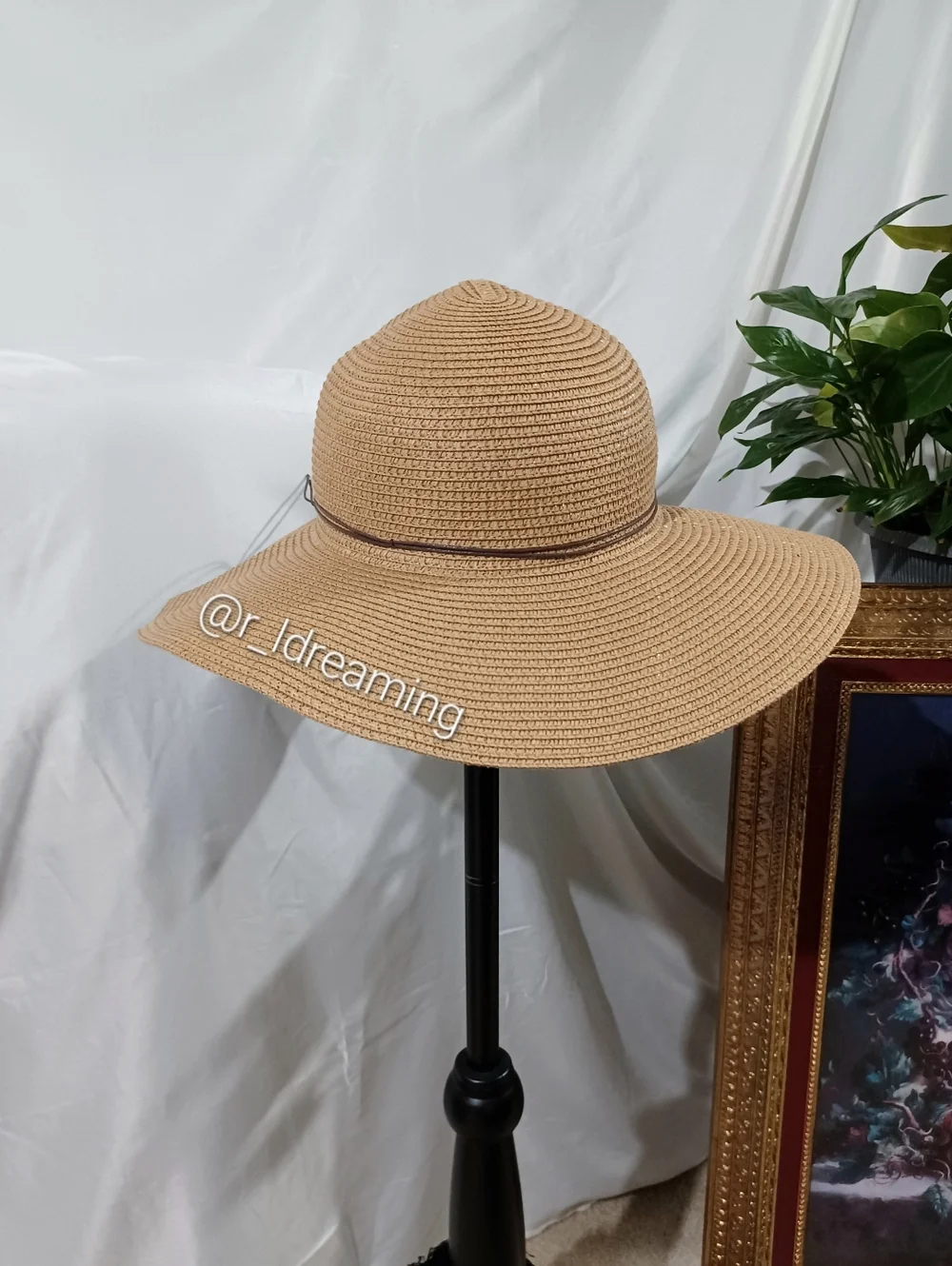 Women's Wide Brim Tan Straw Sun Hat Size 57cm NWOT